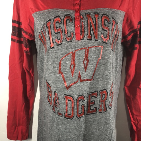 5th & Ocean Wisconsin Badgers long sleeve top size large - Picture 3 of 10